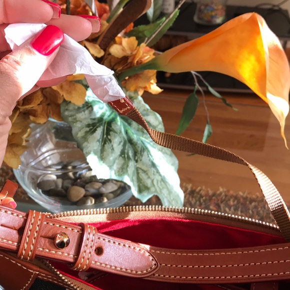 Dooney & Bourke - Picture 8 of 8